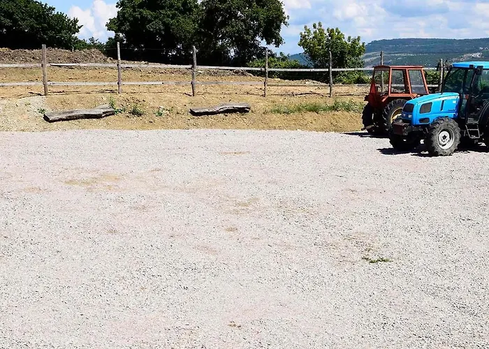 Κάμπινγκ Jakomin